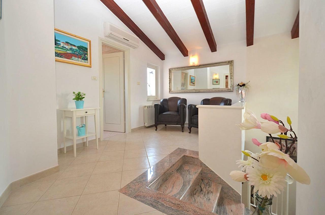 Holiday Home Sverko Novigrad Istria Kültér fotó